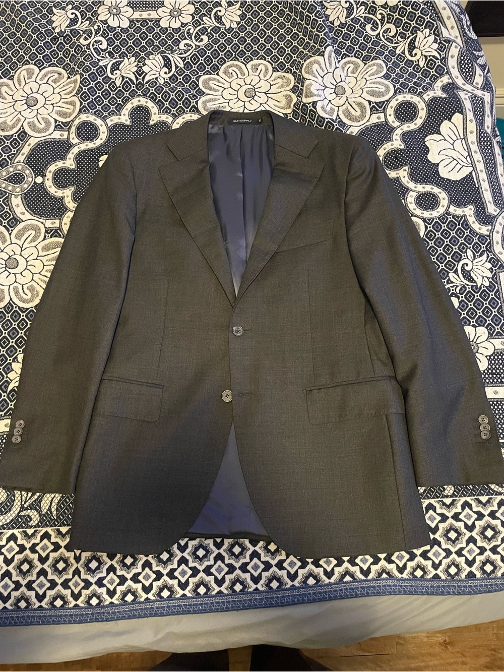 Suitsupply charcoal grey blazer super 110s Barberis 100% wool 40S